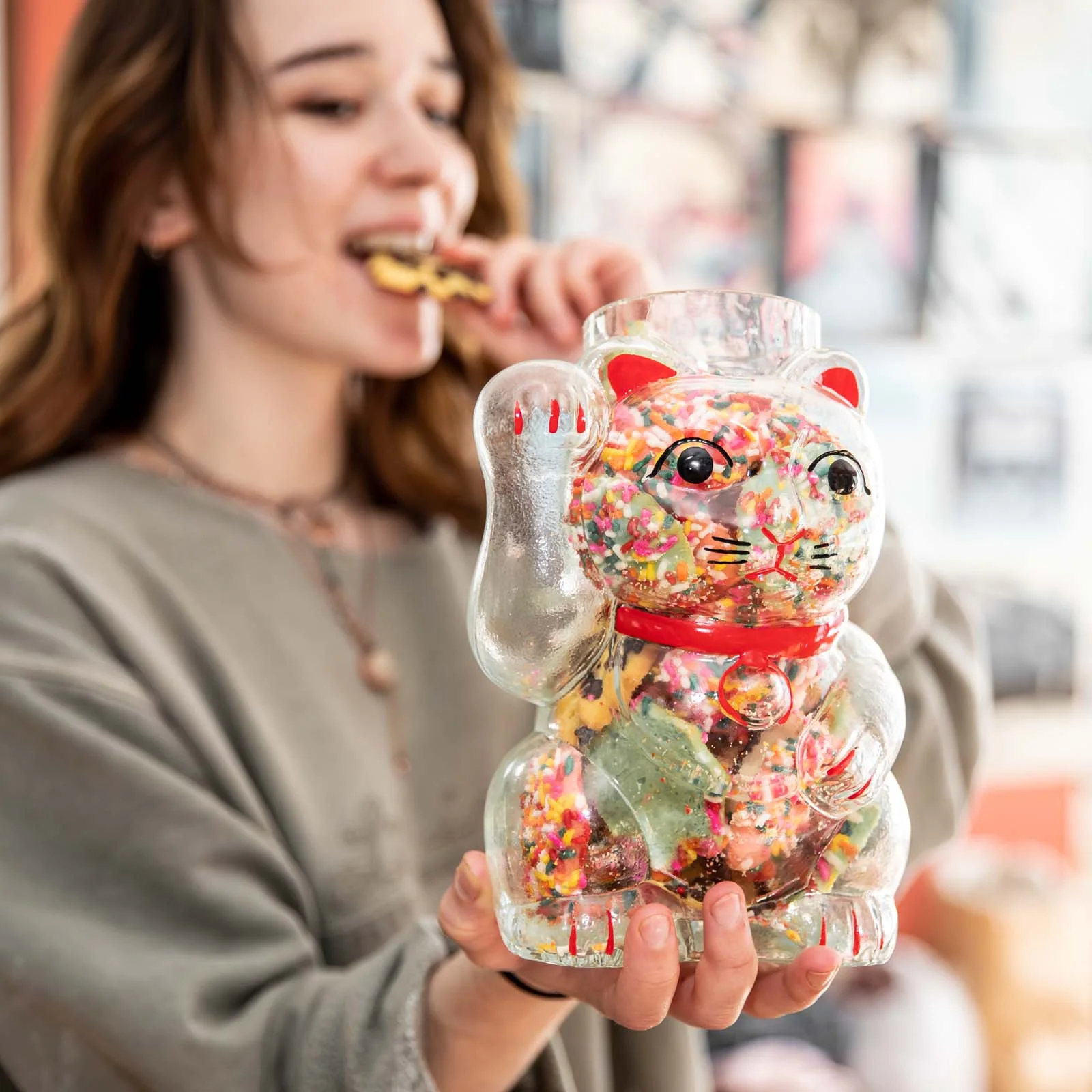 Glass Maneki Neko Jar - Image 8